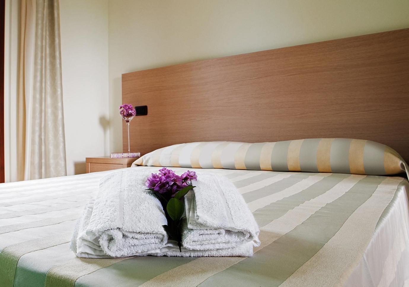 Отель Le Residenze Degli Ulivi Campofilone Экстерьер фото